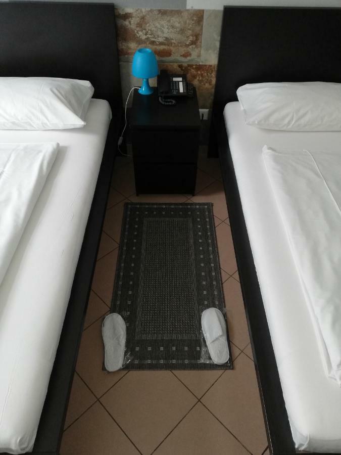 Angel Hotel Frankfurt am Main Bagian luar foto